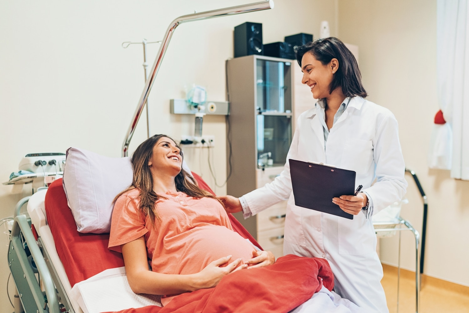 How to Become a Nurse Midwife | Nursing Careers | Provo College